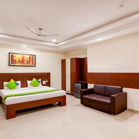 Treebo Trend Hotel Jp Plaza Nampally Hajdarabad Zewnętrze zdjęcie