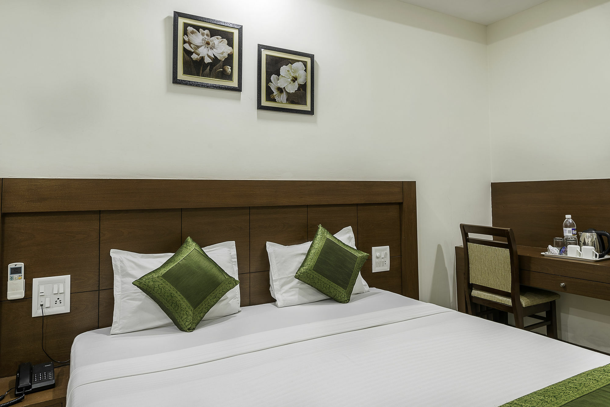 Treebo Trend Hotel Jp Plaza Nampally Hajdarabad Zewnętrze zdjęcie