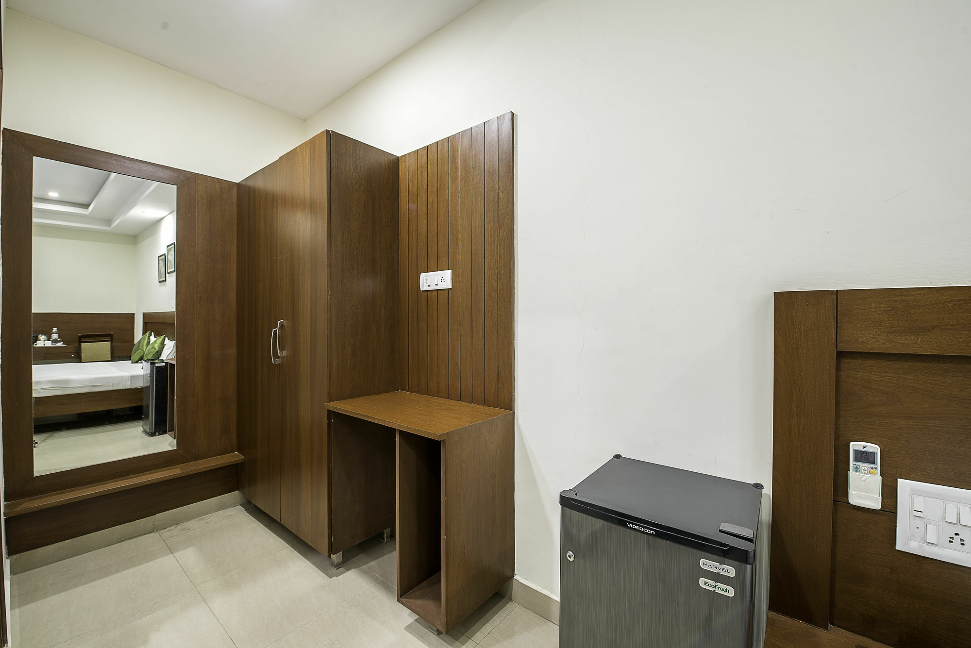 Treebo Trend Hotel Jp Plaza Nampally Hajdarabad Zewnętrze zdjęcie