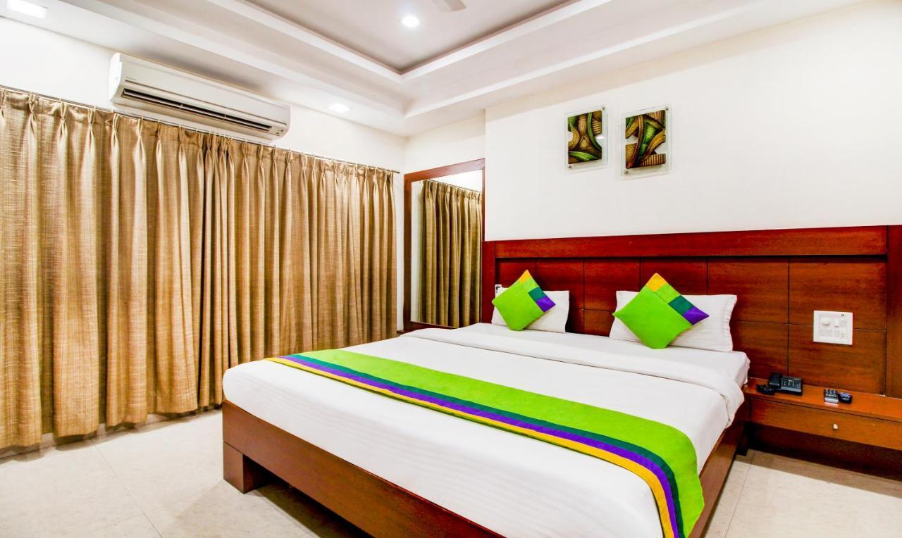 Treebo Trend Hotel Jp Plaza Nampally Hajdarabad Zewnętrze zdjęcie