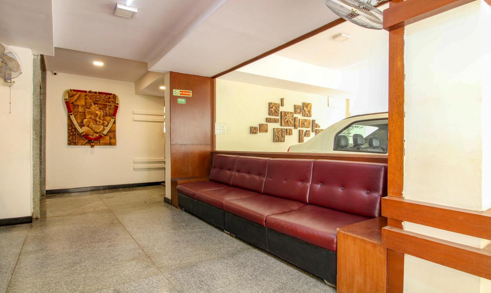 Treebo Trend Hotel Jp Plaza Nampally Hajdarabad Zewnętrze zdjęcie