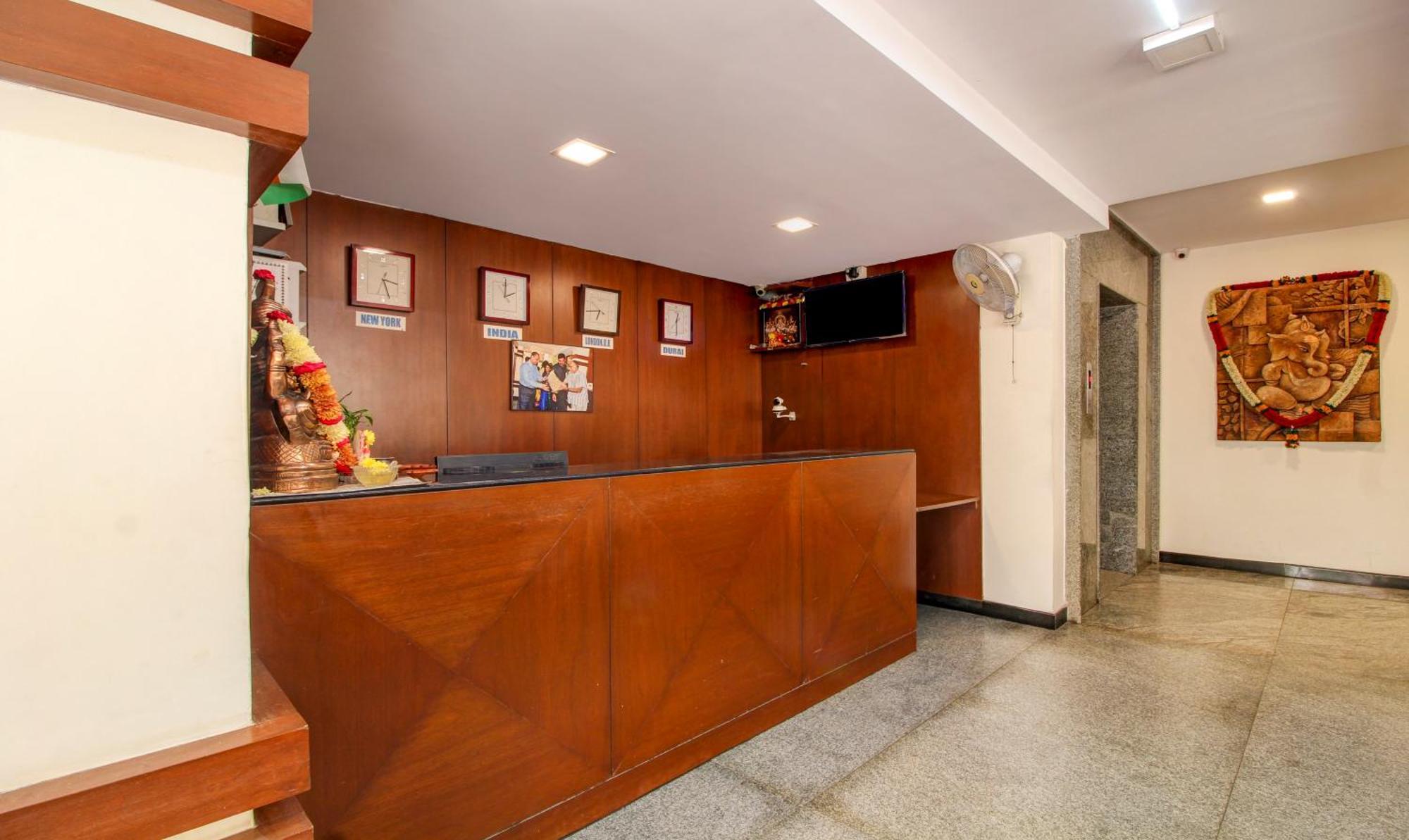Treebo Trend Hotel Jp Plaza Nampally Hajdarabad Zewnętrze zdjęcie