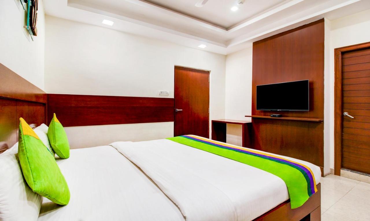 Treebo Trend Hotel Jp Plaza Nampally Hajdarabad Zewnętrze zdjęcie