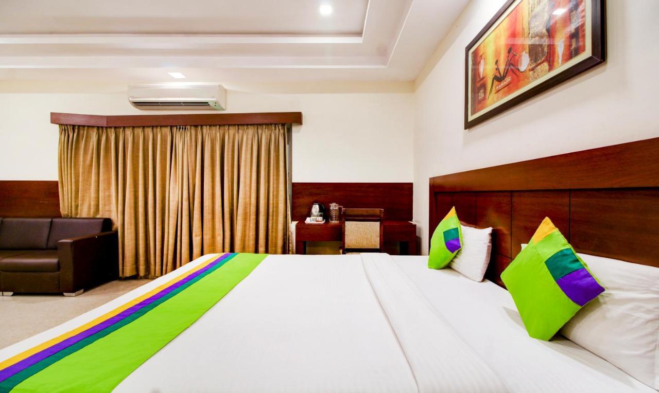 Treebo Trend Hotel Jp Plaza Nampally Hajdarabad Zewnętrze zdjęcie