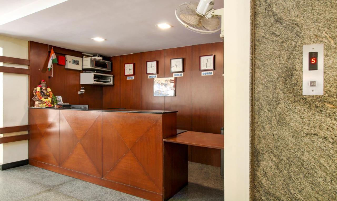 Treebo Trend Hotel Jp Plaza Nampally Hajdarabad Zewnętrze zdjęcie