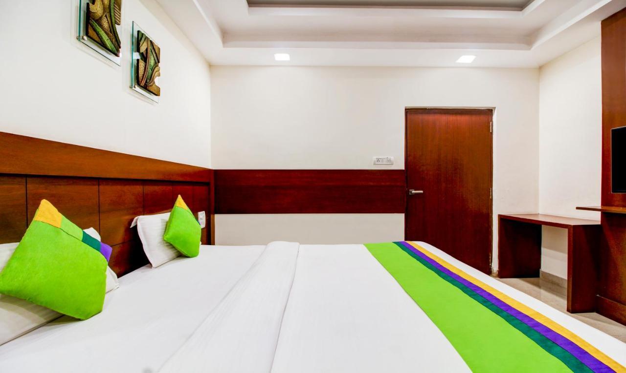 Treebo Trend Hotel Jp Plaza Nampally Hajdarabad Zewnętrze zdjęcie