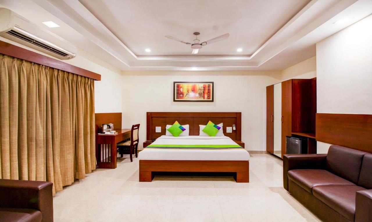 Treebo Trend Hotel Jp Plaza Nampally Hajdarabad Zewnętrze zdjęcie